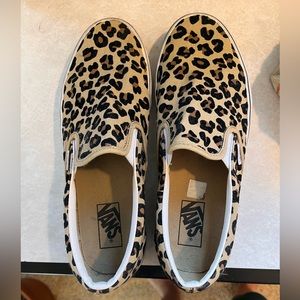 Vans flocked leopard print slip ons  men’s 10 women’s 11.5 nwot!